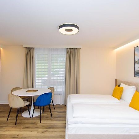 Hotel Twentyfour Living Bad Urach Exterior foto