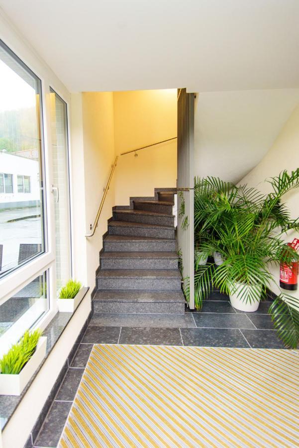Hotel Twentyfour Living Bad Urach Exterior foto