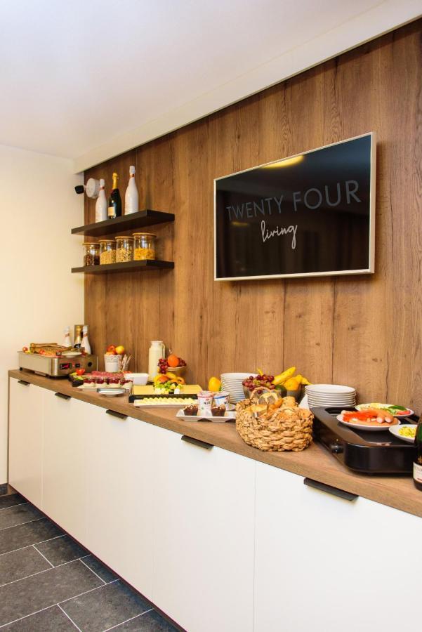 Hotel Twentyfour Living Bad Urach Exterior foto