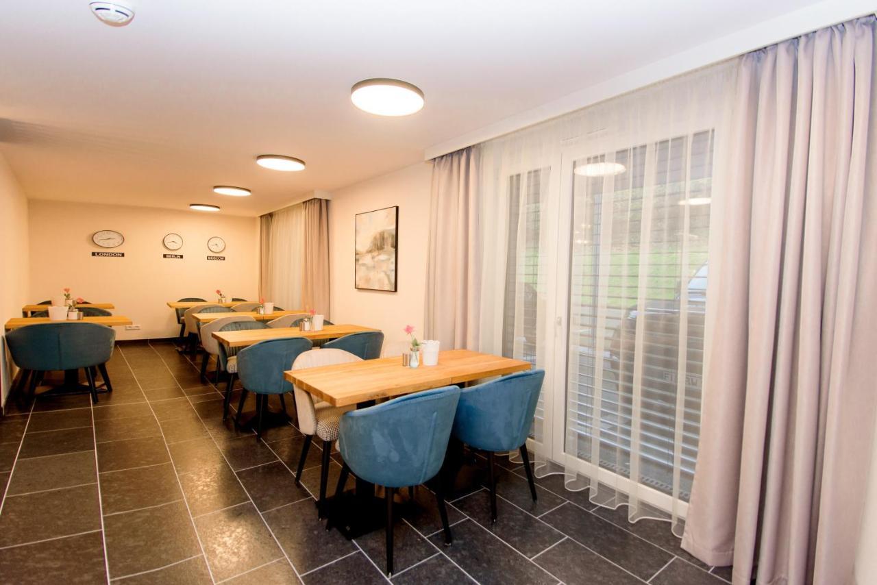 Hotel Twentyfour Living Bad Urach Exterior foto