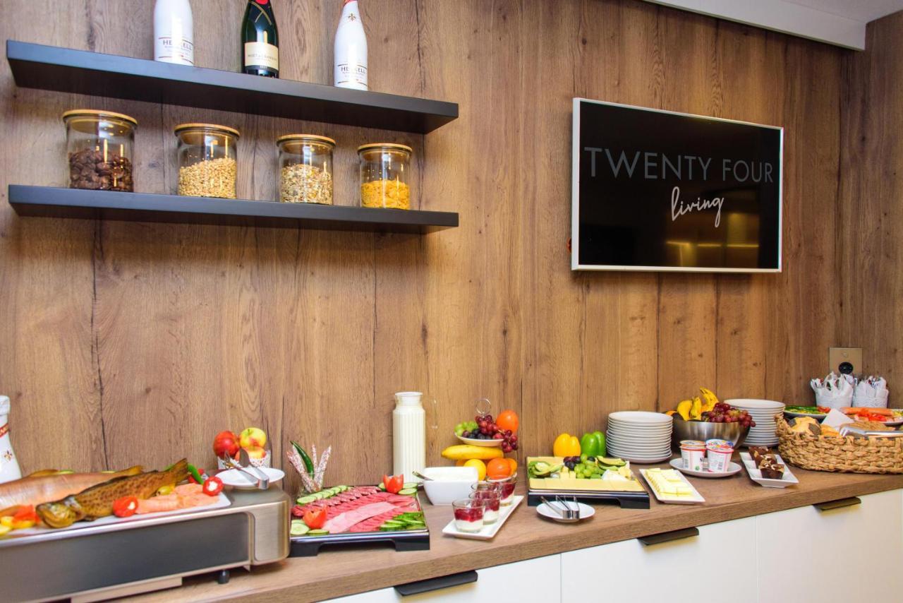 Hotel Twentyfour Living Bad Urach Exterior foto